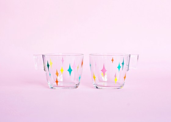 DIY MidCentury Painted Glass Mugs