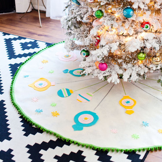 DIY No-Sew Felt Christmas Tree Skirt