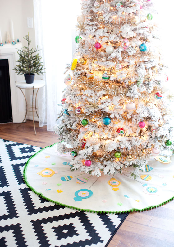 DIY Felt Christmas Tree Skirt 7