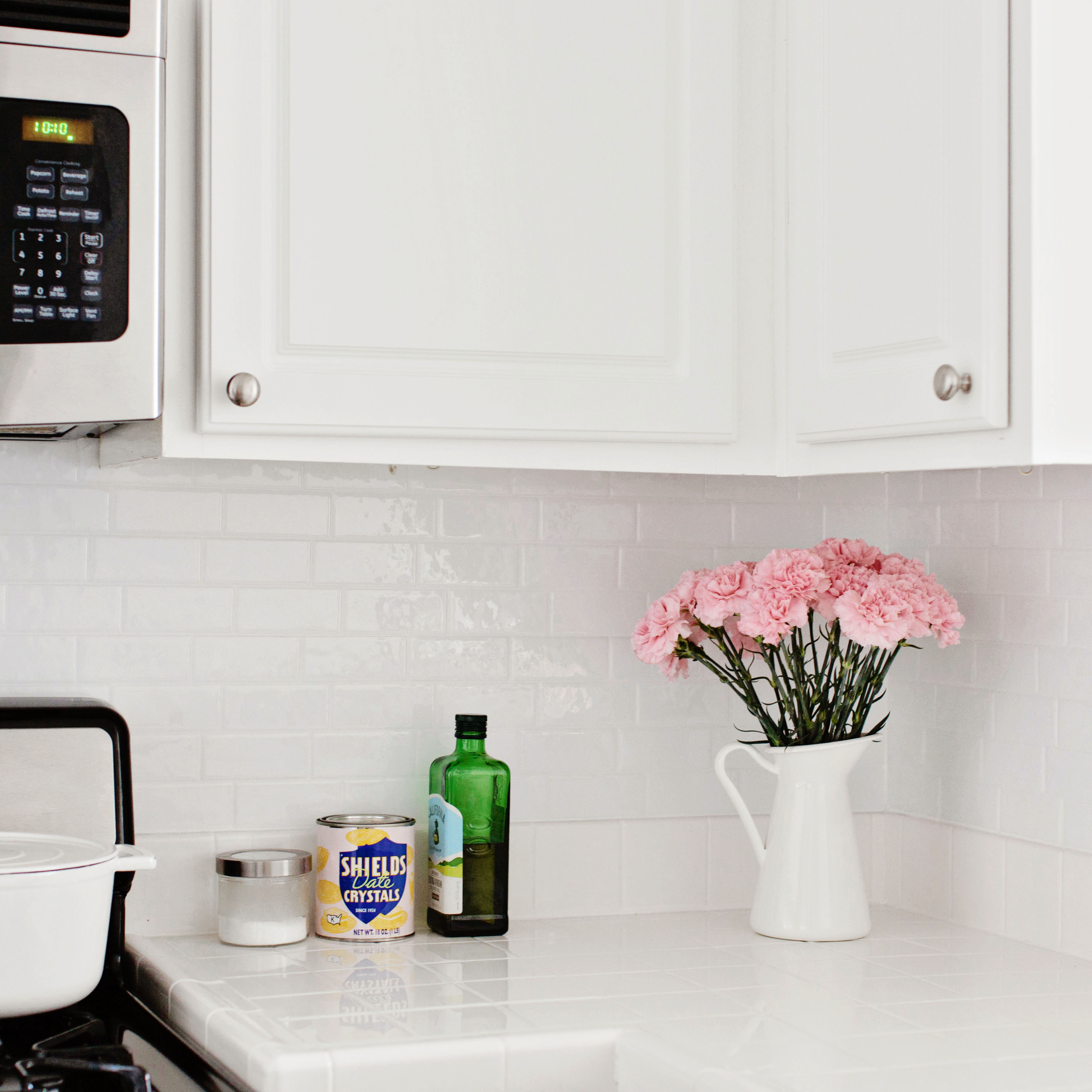 Peel and Stick Faux Tile Backsplash in Rental Kitchen