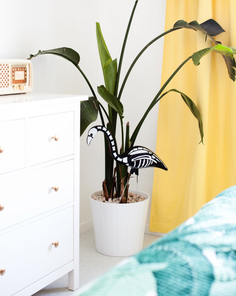 DIY Plastic Halloween Flamingo Skeleton