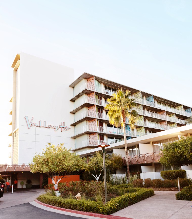 Hotel Valley Ho Scottsdale AZ (1).jpg