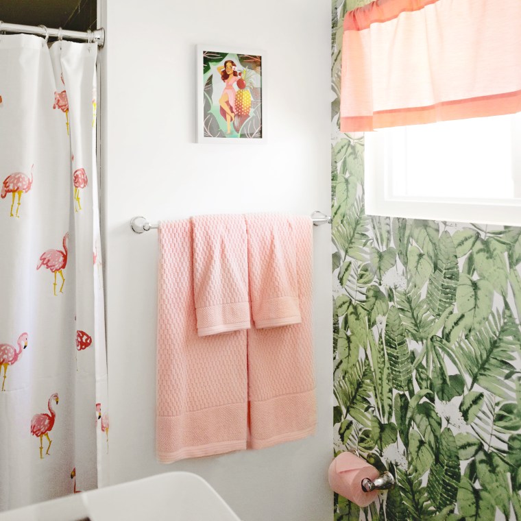 Vintage style Pink and Palm Bathroom