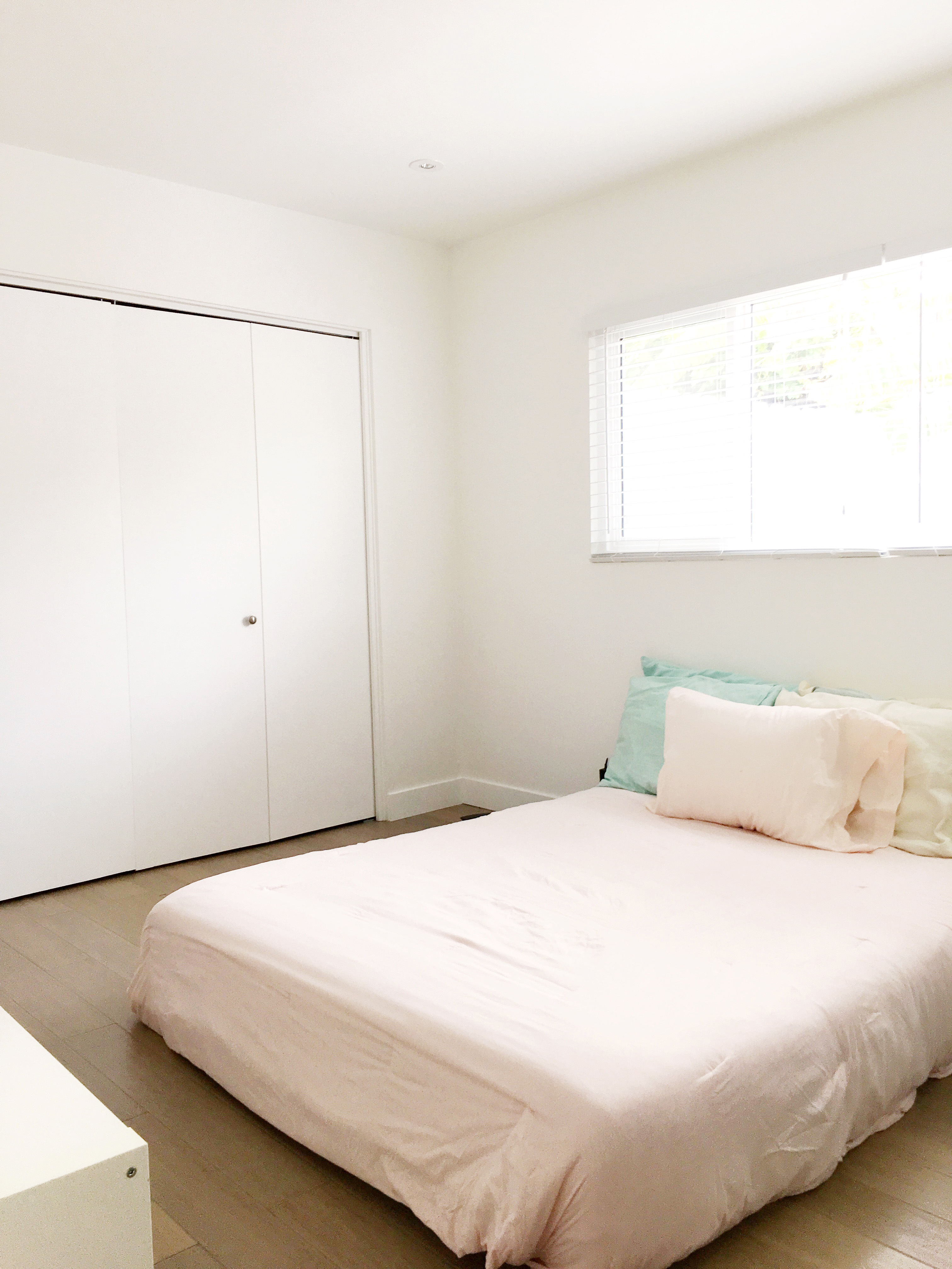 1960s bedroom before