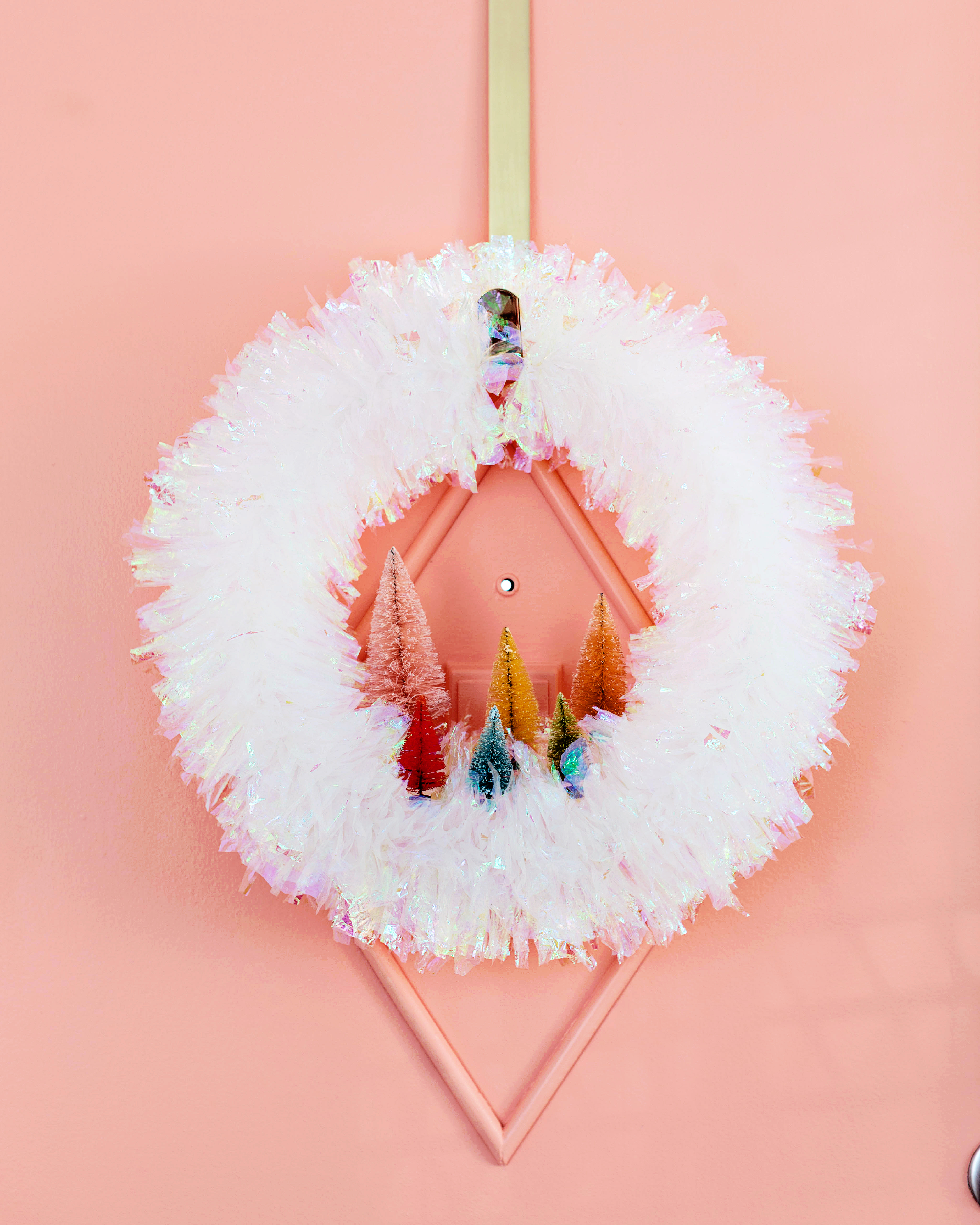 DIY Vintage Inspired Cellophane Wreath Tutorial