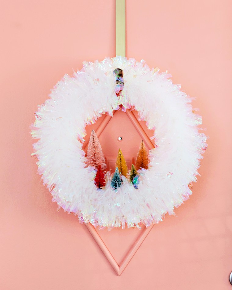 DIY Vintage Inspired Cellophane Wreath Tutorial