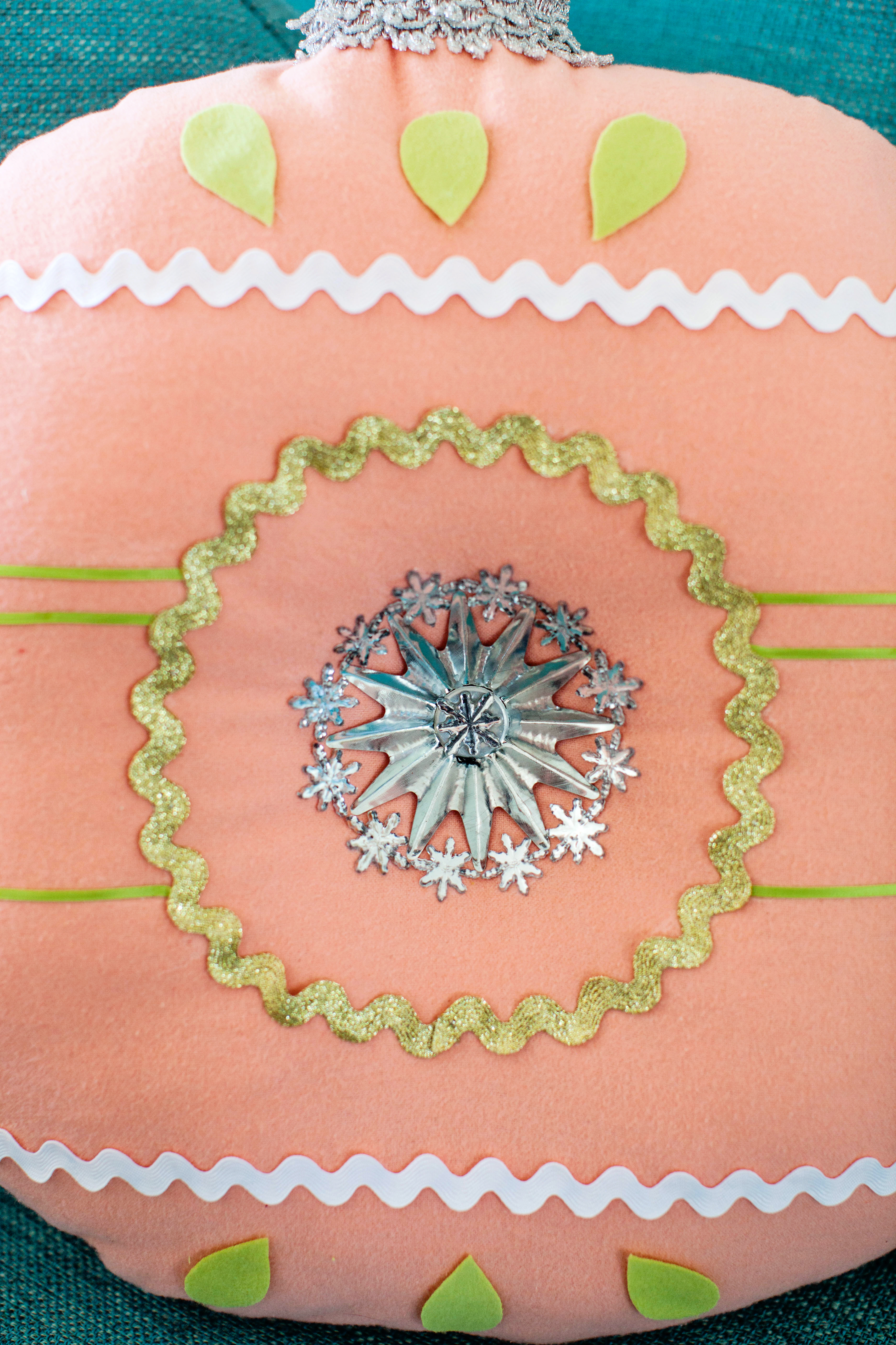 Do it yourself ornament throw pillow.jpg