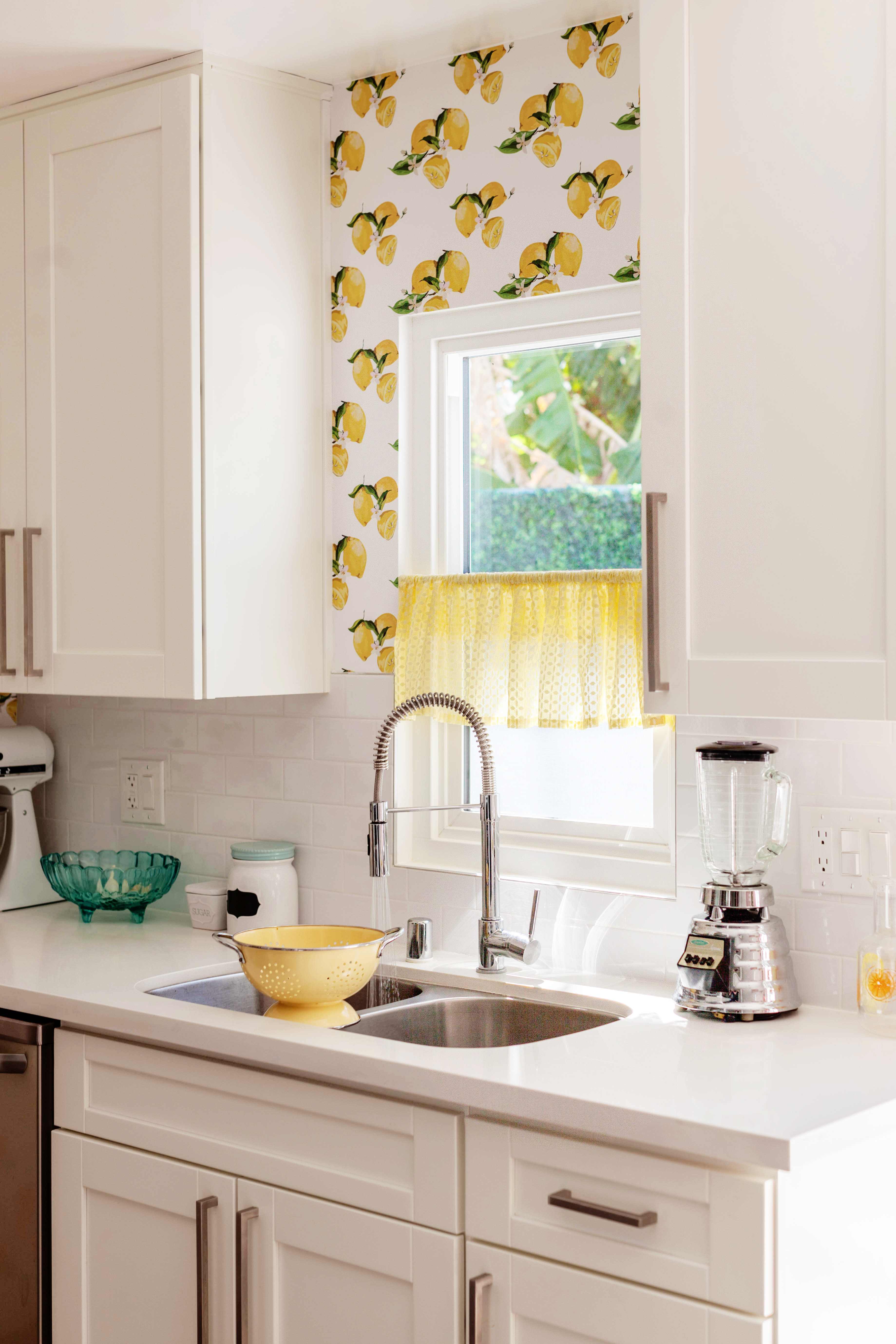 Cute Vintage Lemon Kitchen