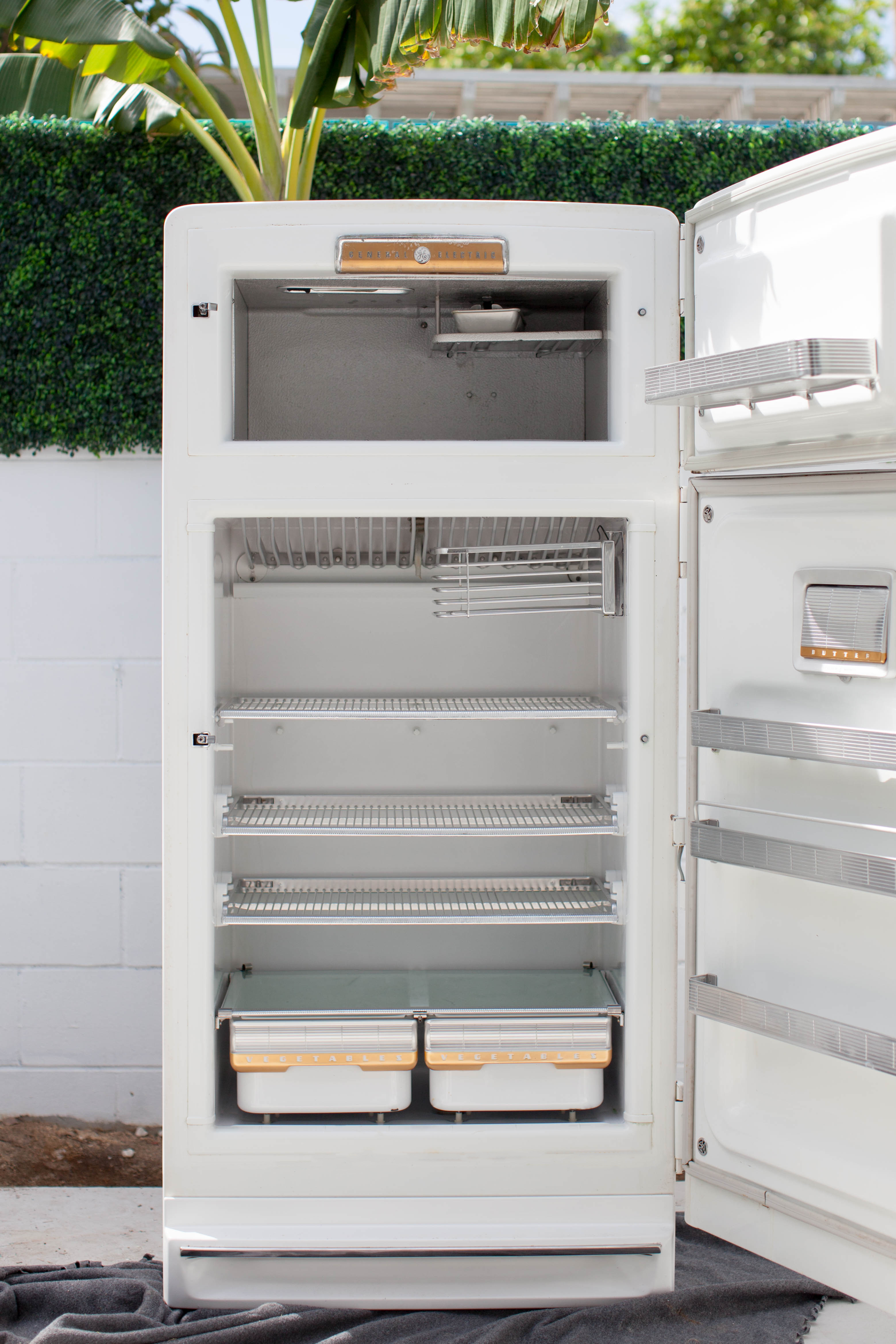 1950s refrigerator Refurb After inside