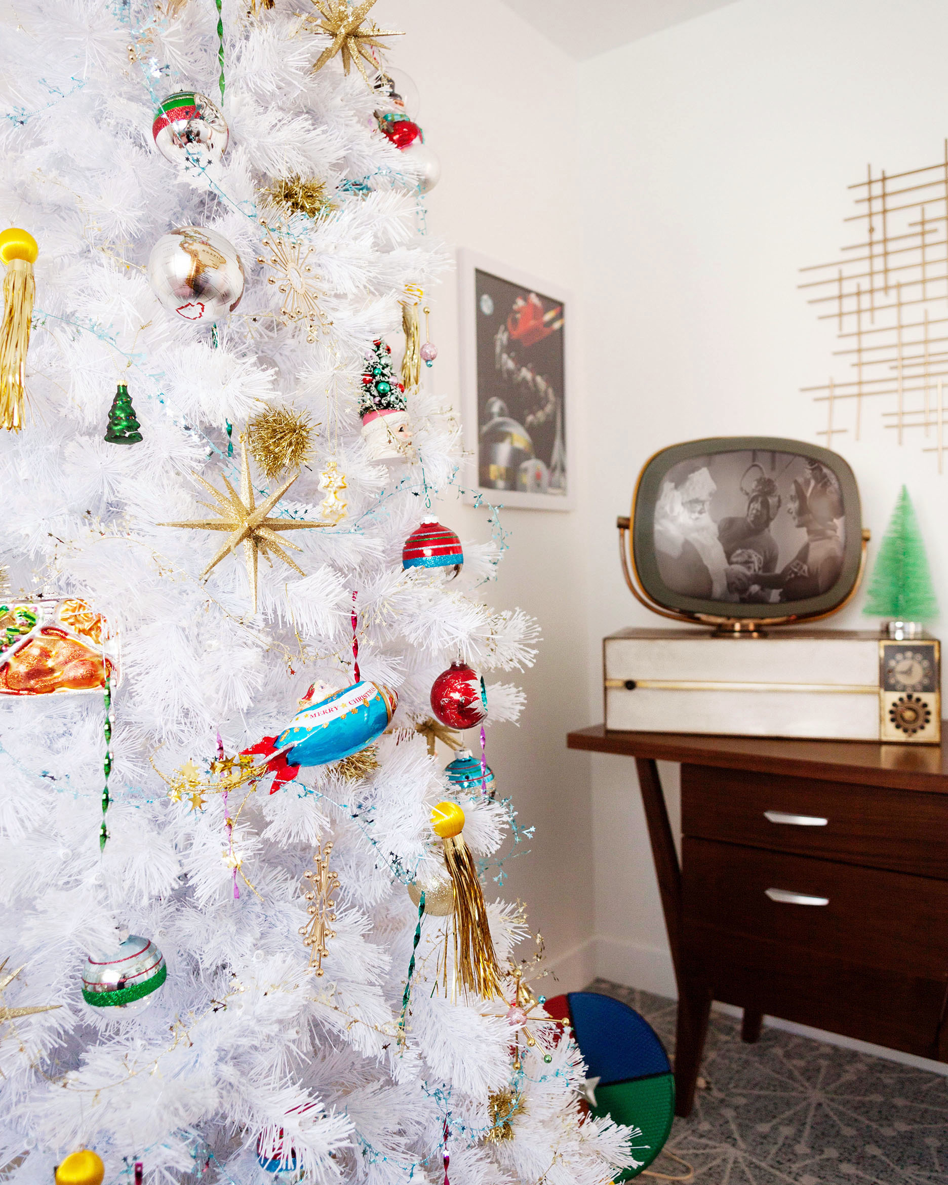 Retro Space Age themed Christmas tree